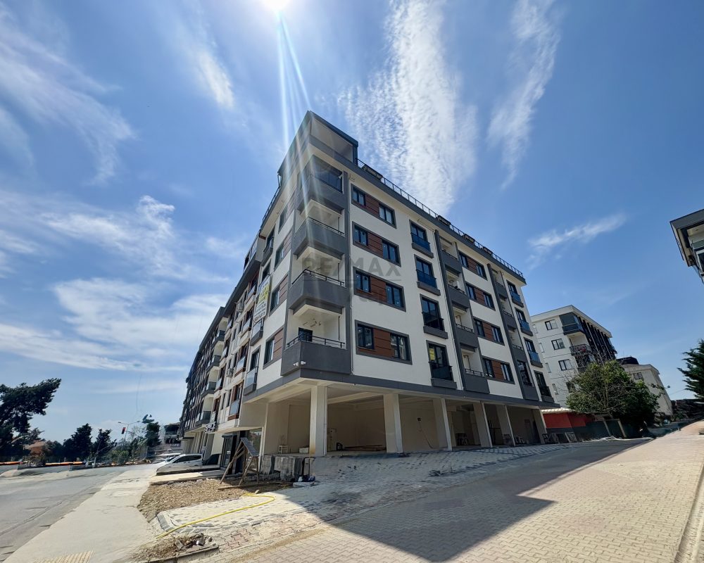 ÇEKMEKÖY ALEMDAĞ SATILIK SIFIR DUBLEX AYRI GİRİŞLİ 2+1 , 1+1 DAİRE