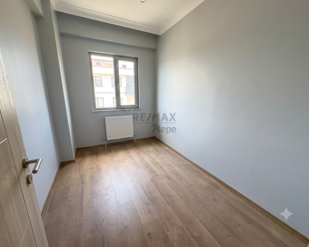 ÇEKMEKÖY ALEMDAĞ SATILIK SIFIR DUBLEX AYRI GİRİŞLİ 2+1 , 1+1 DAİRE