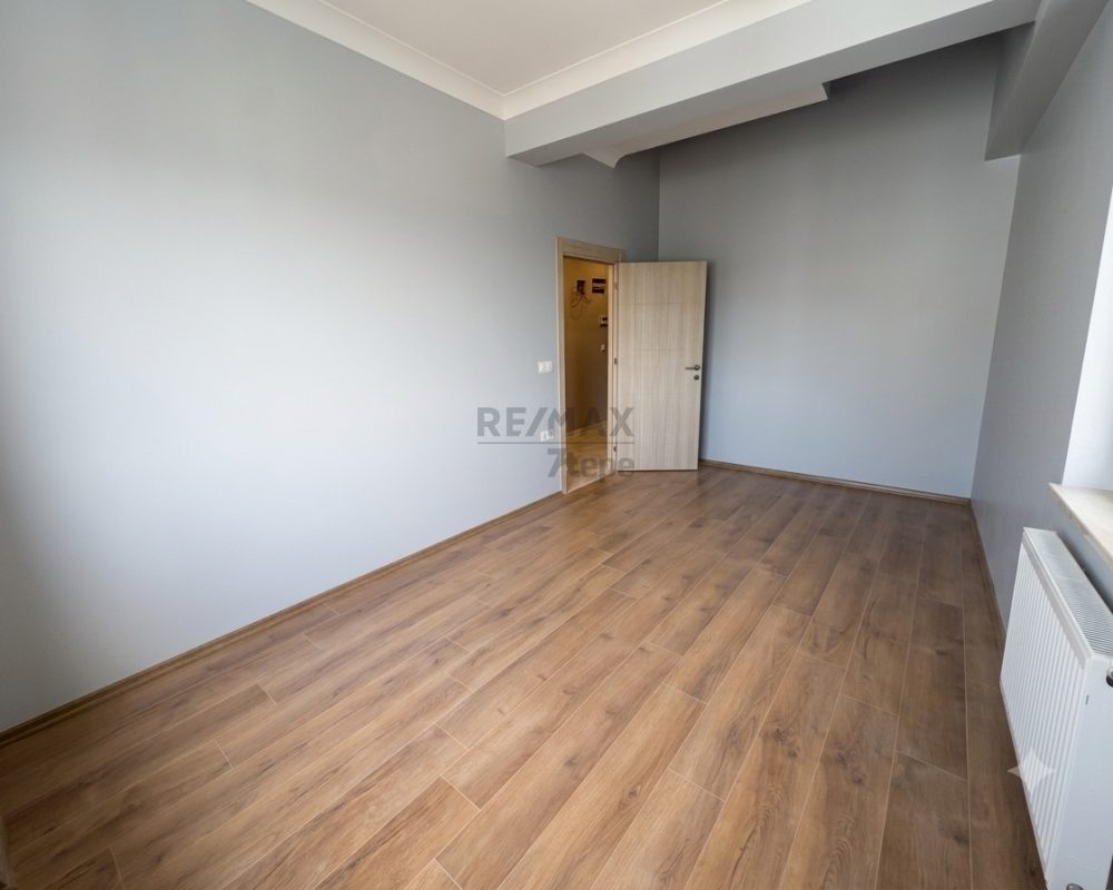 ÇEKMEKÖY ALEMDAĞ SATILIK SIFIR DUBLEX AYRI GİRİŞLİ 2+1 , 1+1 DAİRE