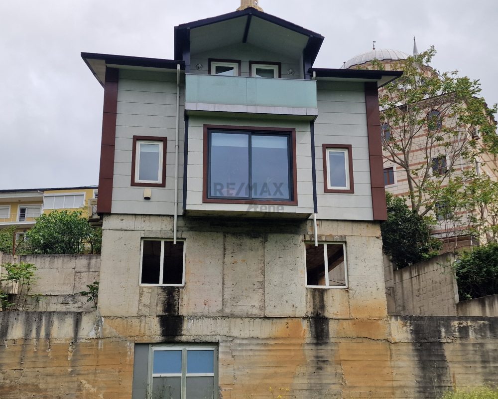 REMAX7TEPE DEN 4 KATLI 2000M2 BAHÇELİ KİRALIK İŞYERİ