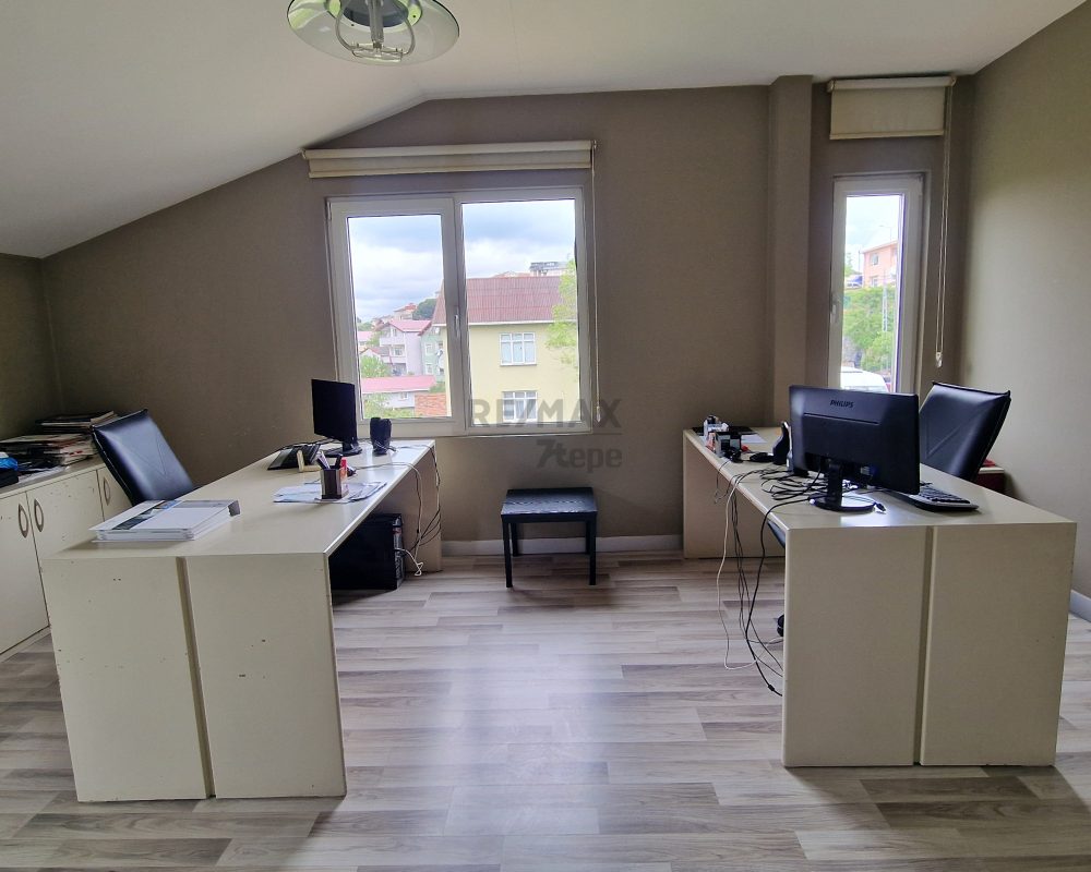 REMAX7TEPE DEN 4 KATLI 2000M2 BAHÇELİ KİRALIK İŞYERİ