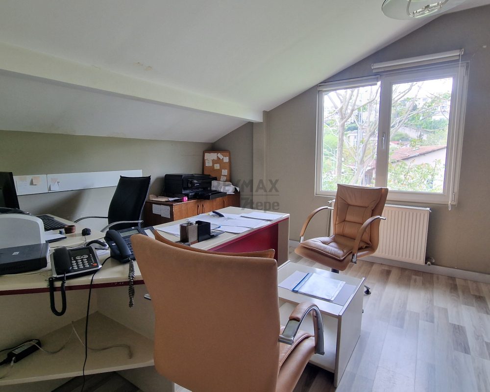 REMAX7TEPE DEN 4 KATLI 2000M2 BAHÇELİ KİRALIK İŞYERİ