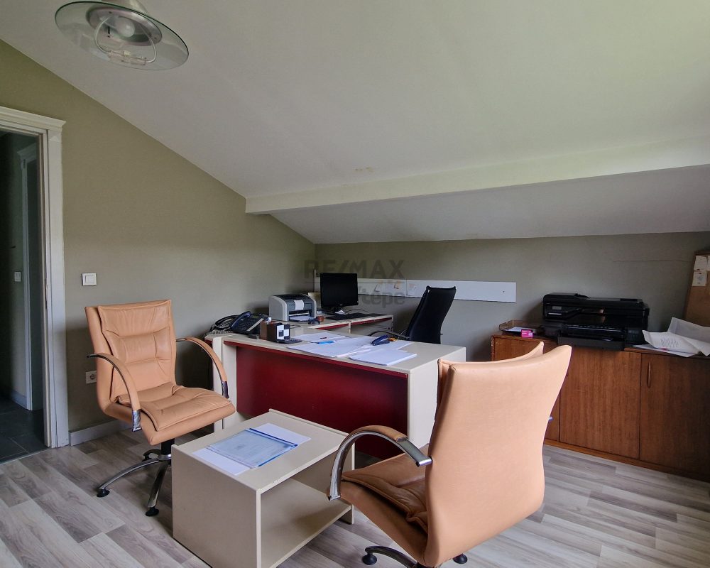REMAX7TEPE DEN 4 KATLI 2000M2 BAHÇELİ KİRALIK İŞYERİ