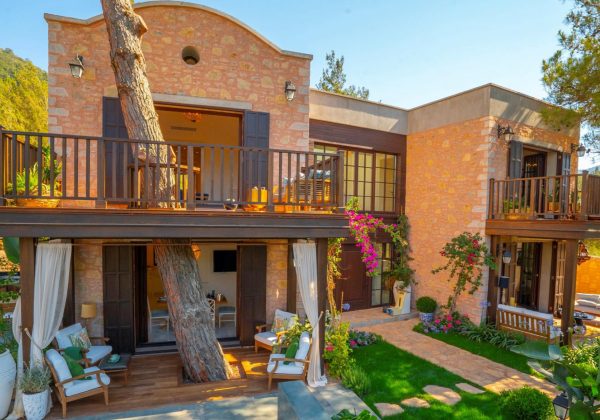BODRUM AMANRÜYA OTEL YANI GÖNÜLBÜKÜ KONAKLARI DENİZ MANZARALI SATILIK TAŞ KONAK