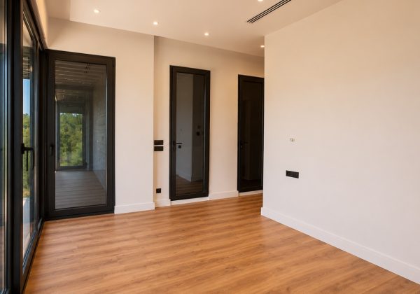 RE/MAX 7TEPE DEN RİVA da KİRALIK VİLLA küçük görsel