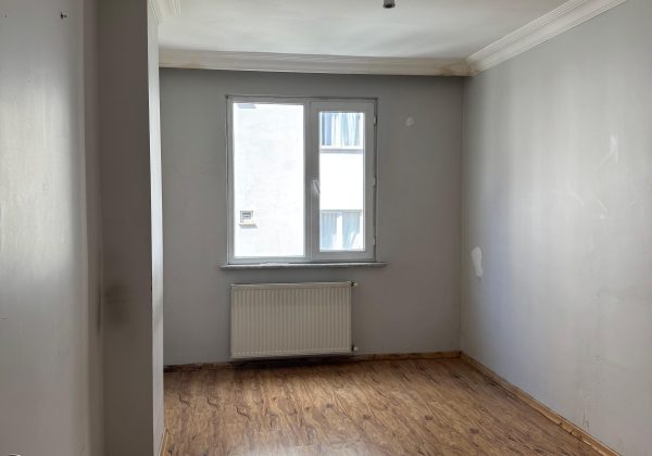 RE/MAX 7TEPE'DEN ÜMRANIYE ESENEVLERDE 2+1 FIRSAT DAİRE küçük görsel