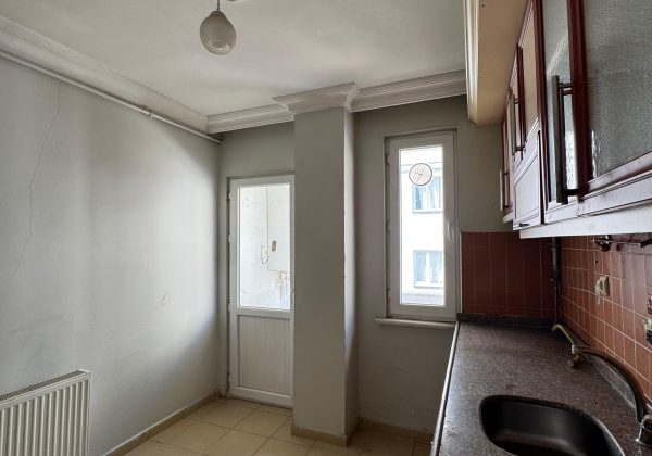 RE/MAX 7TEPE'DEN ÜMRANIYE ESENEVLERDE 2+1 FIRSAT DAİRE küçük görsel