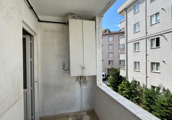 RE/MAX 7TEPE'DEN ÜMRANIYE ESENEVLERDE 2+1 FIRSAT DAİRE küçük görsel