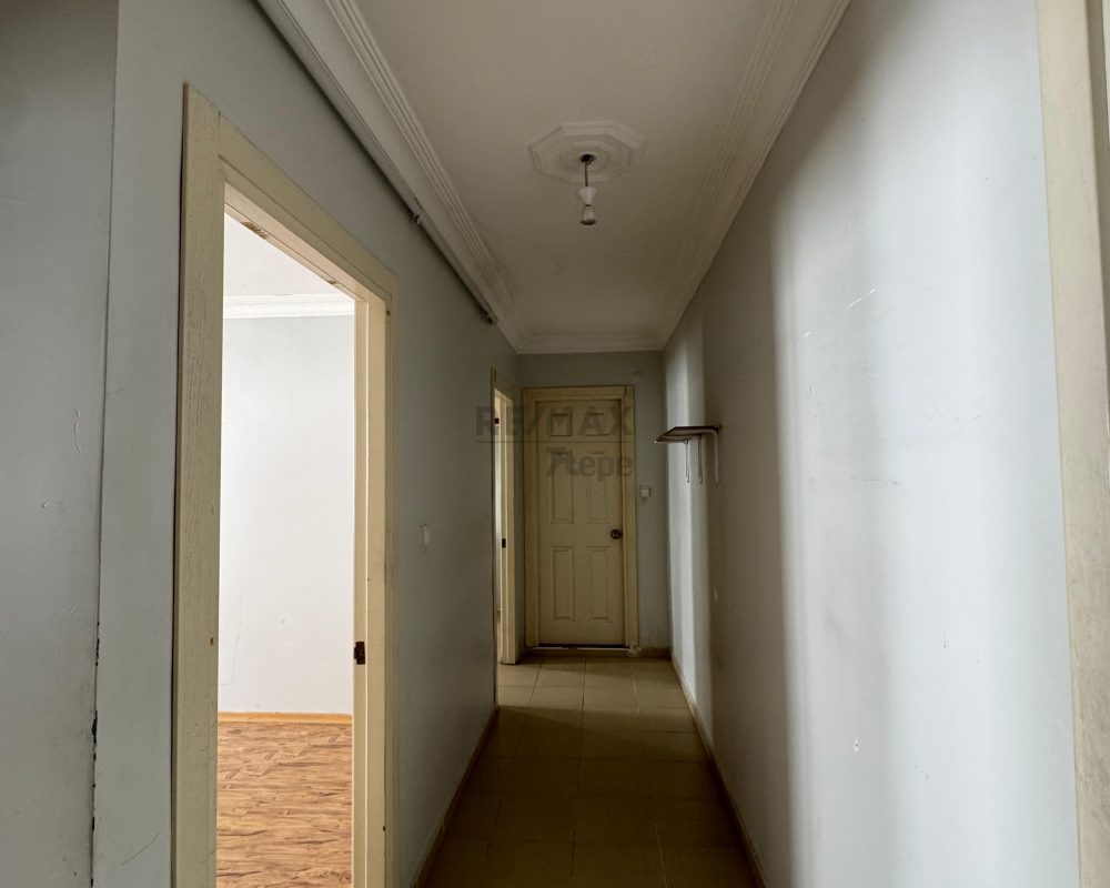 RE/MAX 7TEPE'DEN ÜMRANIYE ESENEVLERDE 2+1 FIRSAT DAİRE