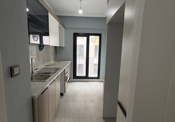 Ümraniye’nin Kalbinde Modern ve Konforlu 2+1 Daire küçük görsel