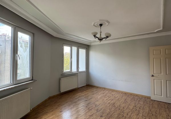 RE/MAX 7TEPE'DEN ÜMRANIYE ESENEVLERDE 2+1 FIRSAT DAİRE küçük görsel