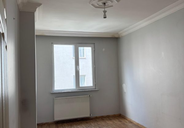 RE/MAX 7TEPE'DEN ÜMRANIYE ESENEVLERDE 2+1 FIRSAT DAİRE küçük görsel