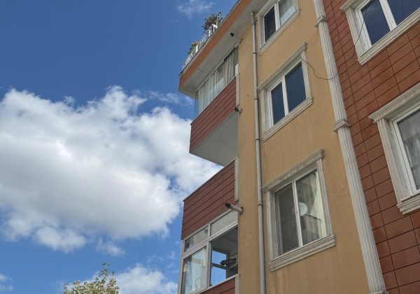 RE/MAX 7TEPE'DEN ÜMRANIYE ESENEVLERDE 2+1 FIRSAT DAİRE küçük görsel