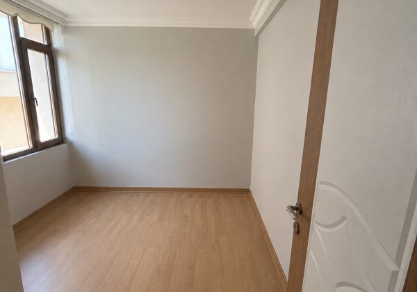 ÇEKMEKÖY CUMHURIYET MAHALLESI SATILIK 2+1 DAIRE küçük görsel