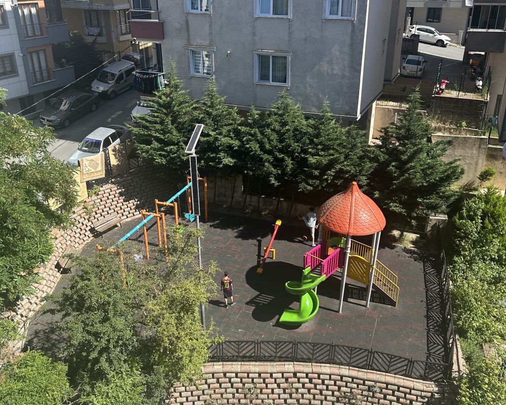 ÇEKMEKÖY CUMHURIYET MAHALLESI SATILIK 2+1 DAIRE