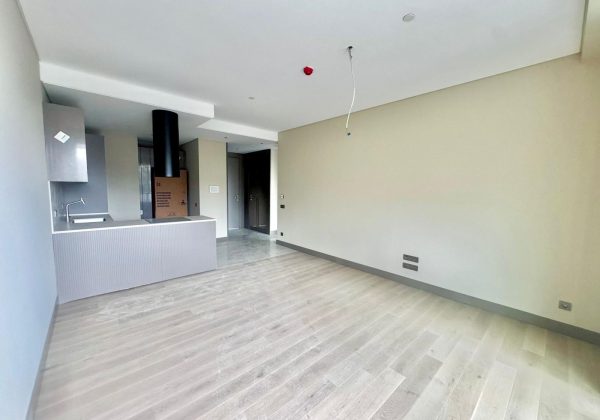 ACARVERDE’DE KİRALIK 1+1 BÜYÜK BALKONLU KESİNTİSİZ ORMAN MANZARALI ÖZEL BLOK