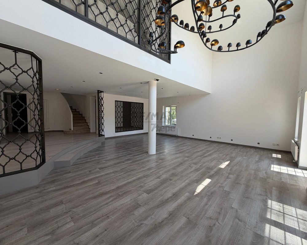 REMAX 7TEPE'DEN BEYKOZ KONAKLARI'NDA OTURUMA HAZIR KİRALIK VİLLA