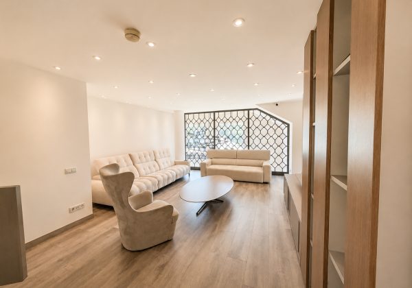 REMAX 7TEPE'DEN BEYKOZ KONAKLARI'NDA OTURUMA HAZIR KİRALIK VİLLA küçük görsel