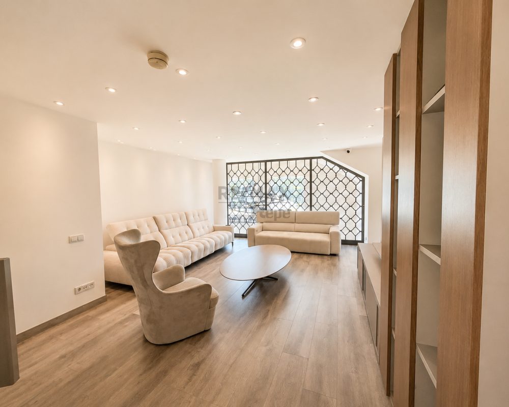 REMAX 7TEPE'DEN BEYKOZ KONAKLARI'NDA OTURUMA HAZIR KİRALIK VİLLA