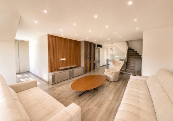 REMAX 7TEPE'DEN BEYKOZ KONAKLARI'NDA OTURUMA HAZIR KİRALIK VİLLA küçük görsel