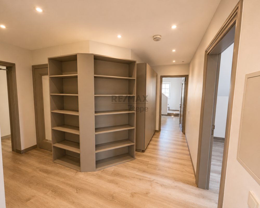 REMAX 7TEPE'DEN BEYKOZ KONAKLARI'NDA OTURUMA HAZIR KİRALIK VİLLA