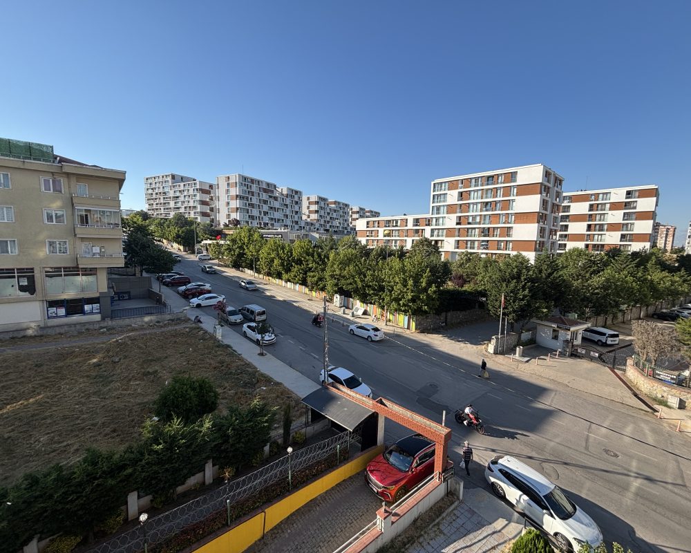 PENDIK KURTKÖY' DE 4+2 DUBLEKS-ASANSÖRLÜ-KAPALI OTOPARKLI-FONKSİYONEL KULLANIMA SAHİP SATILIK DAİRE