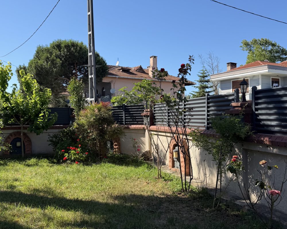 Şile de 4+1 havuzlı villa