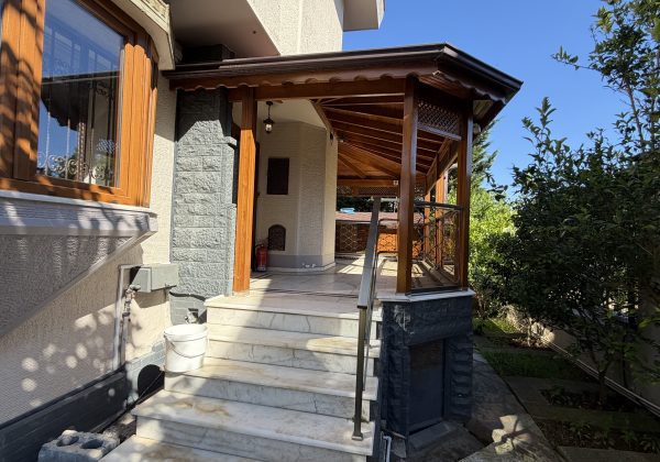 Şile de 4+1 havuzlı villa küçük görsel