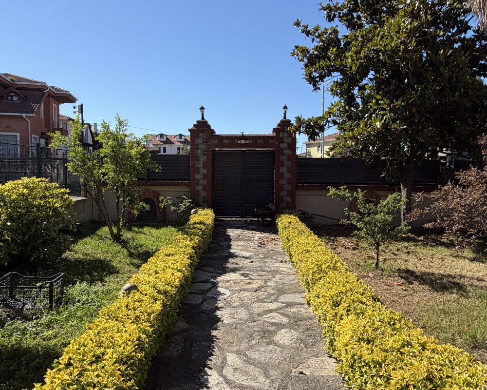 Şile de 4+1 havuzlı villa