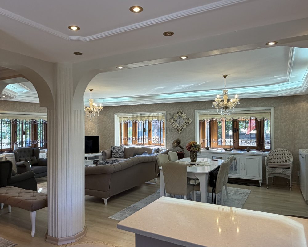 Şile de 4+1 havuzlı villa