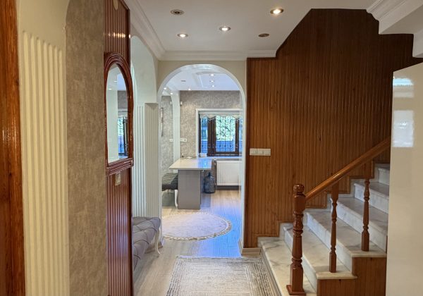 Şile de 4+1 havuzlı villa küçük görsel