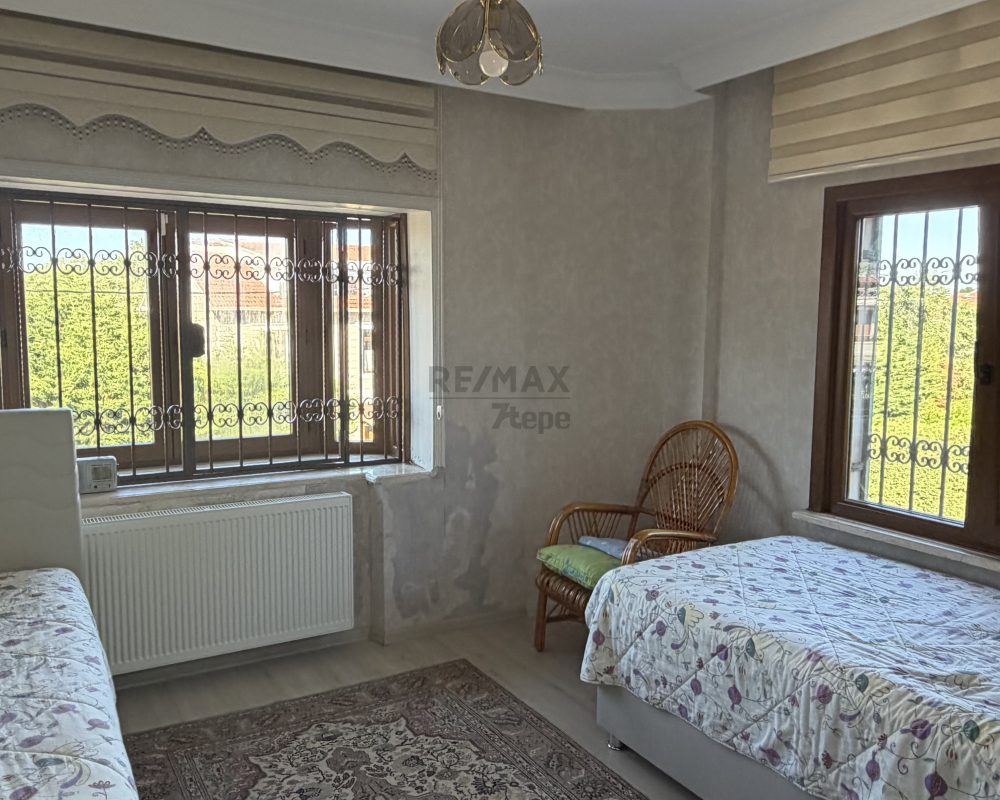 Şile de 4+1 havuzlı villa