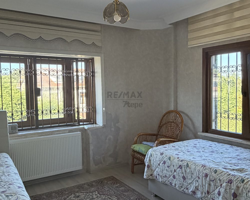 Şile de 4+1 havuzlı villa