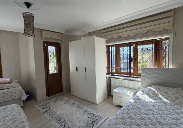 Şile de 4+1 havuzlı villa küçük görsel