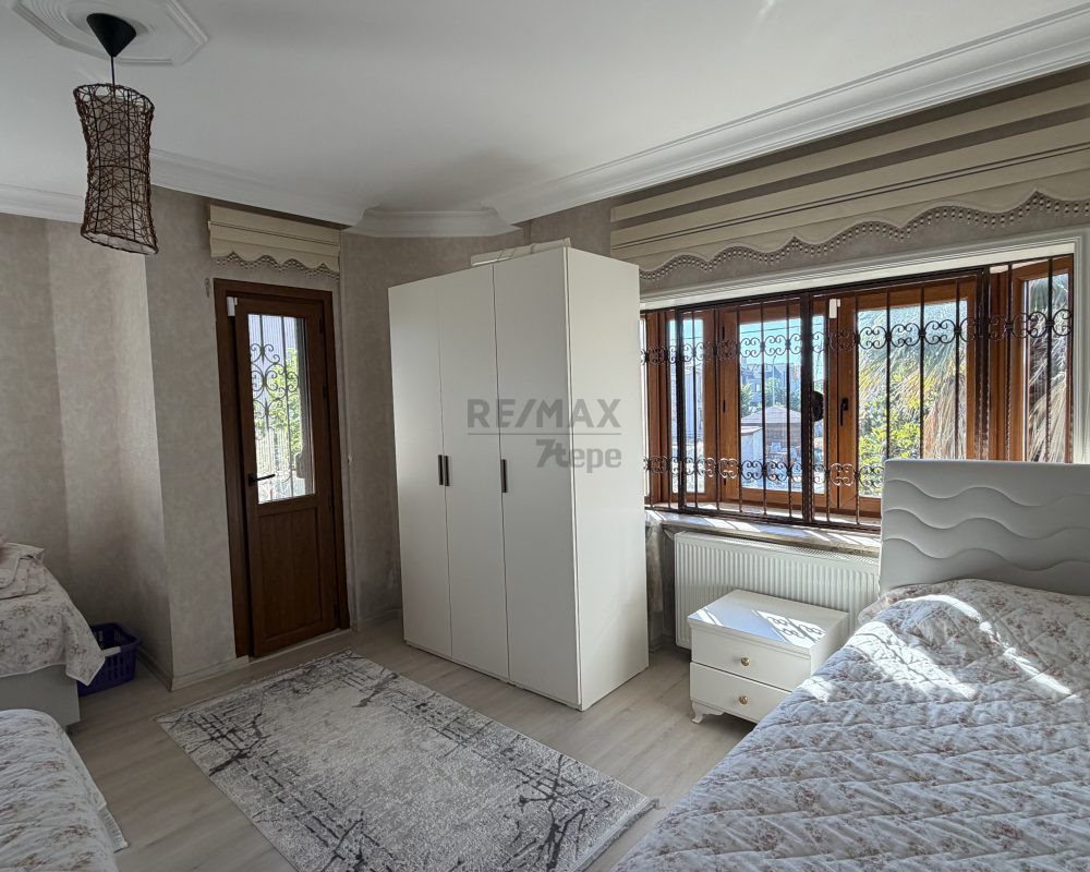Şile de 4+1 havuzlı villa