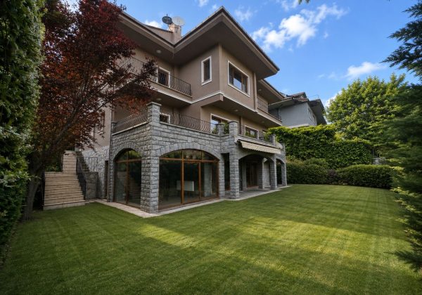 REMAX7TEPE'DEN İZOLE BAHÇELİ SATILIK C TİPİ VİLLA