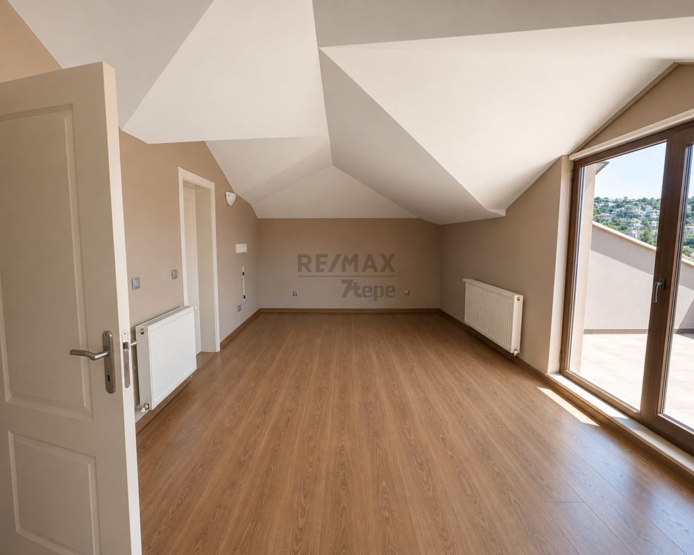 REMAX7TEPE'DEN İZOLE BAHÇELİ SATILIK C TİPİ VİLLA