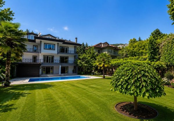 REMAX 7TEPE'DEN BEYKOZ ACARKENT’TE KİRALIK C TİPİ BÜYÜK BAHÇELİ VİLLA küçük görsel