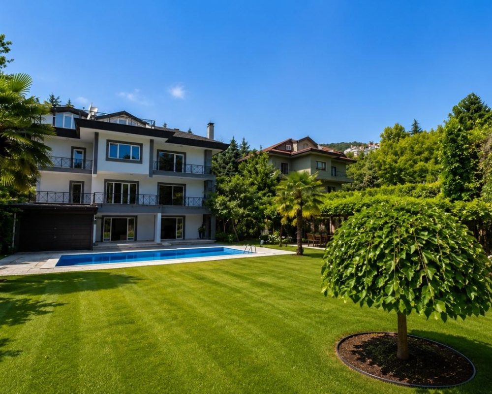 REMAX 7TEPE'DEN BEYKOZ ACARKENT’TE KİRALIK C TİPİ BÜYÜK BAHÇELİ VİLLA