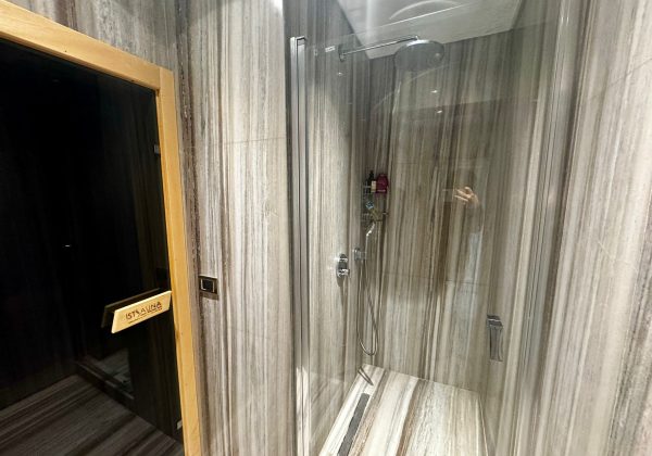 Acarkent’te, A Güvenlik Kapısına Yakın, Tamamen Yenilenmiş, Lüks Satılık Villa küçük görsel