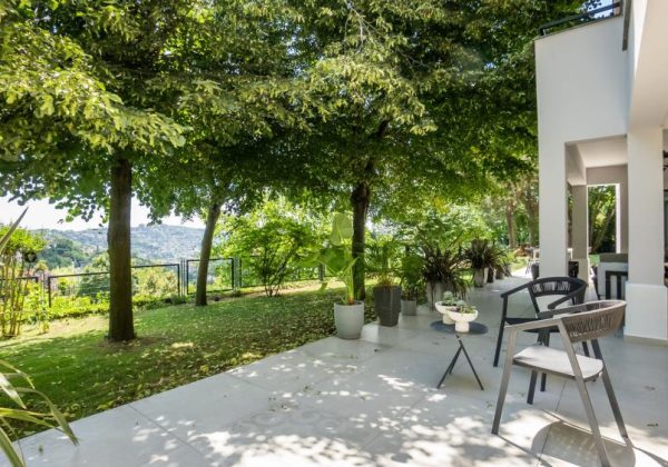 Acarkent'te 2000 m2 Arsa Payına Sahip Ana Güvenlik Kapısına Yakın C Tipi Satılık Villa küçük görsel