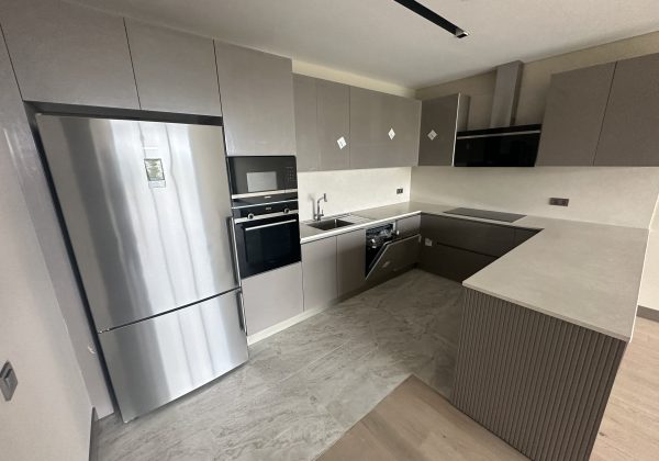 Acarkent AcarVerde Projesi'nde 24.Katta Beykoz Konaklar Manzaralı Kiralık Lüks Daire küçük görsel