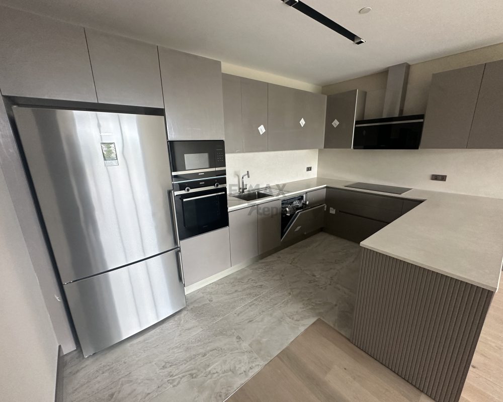 Acarkent AcarVerde Projesi'nde 24.Katta Beykoz Konaklar Manzaralı Kiralık Lüks Daire