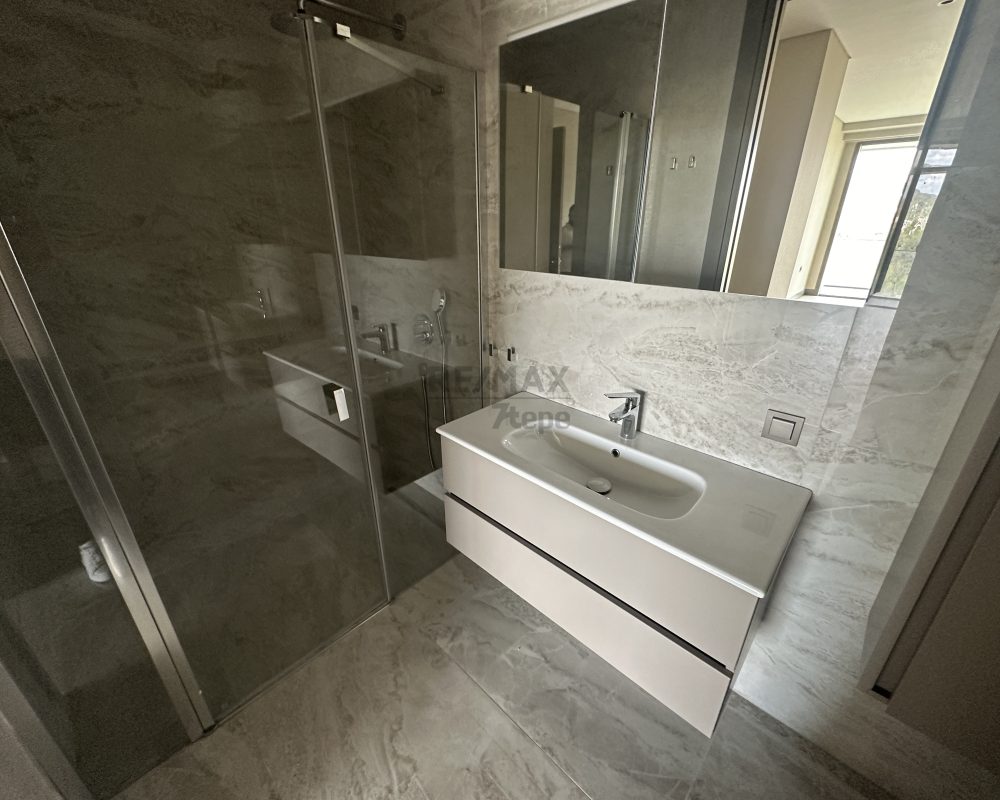 Acarkent AcarVerde Projesi'nde 24.Katta Beykoz Konaklar Manzaralı Kiralık Lüks Daire