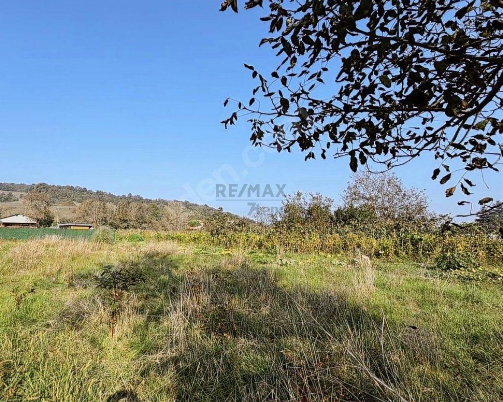 Remax7tepe den satılık 805 metre hisse tapulu arsa