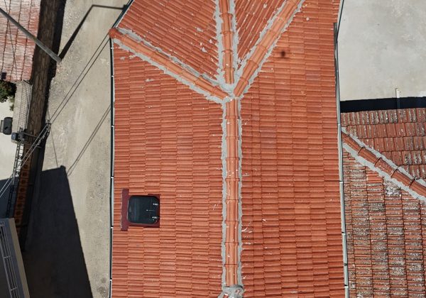 Urla Sanat Sokağına Yürüme Mesafesinde Satılık 6 Odalı Taş Konak küçük görsel