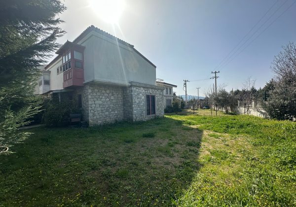 URLA KUŞÇULAR BAĞYOLU EVLERİNDE 2+1 DUBLEKS BÜYÜK BAHÇELİ VİLLA. küçük görsel