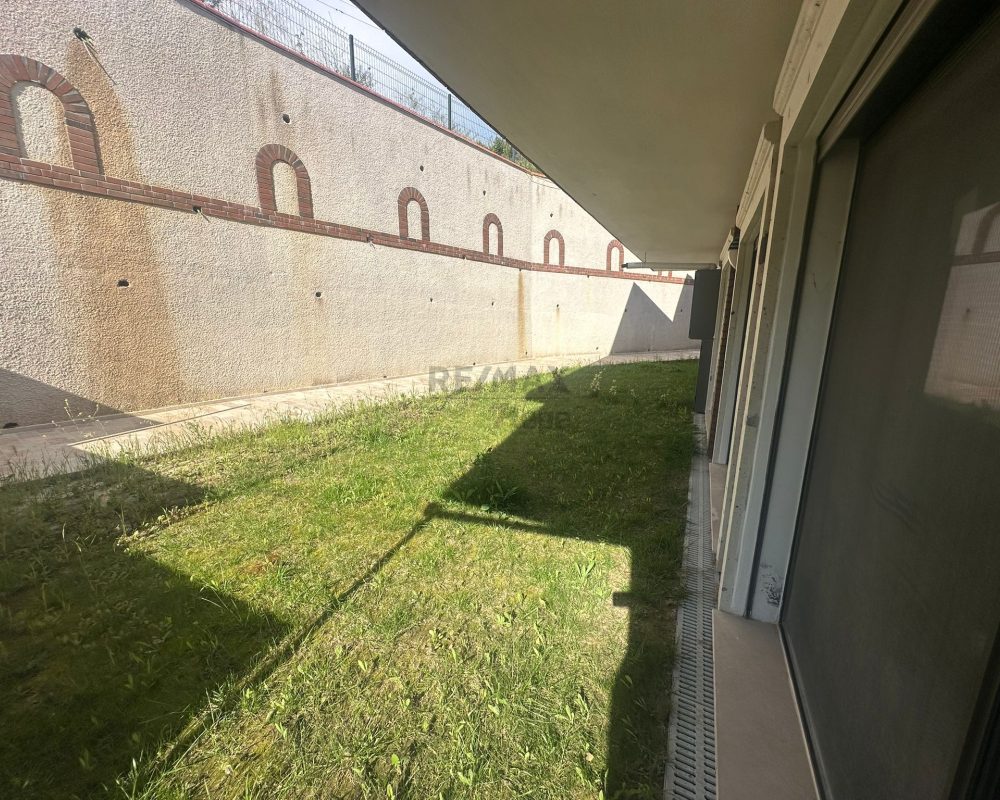 ÇETIN EMEÇ'TE SATILIK TRIPLEKS 4+1 BAHÇELİ VE TERASLI DAİRE