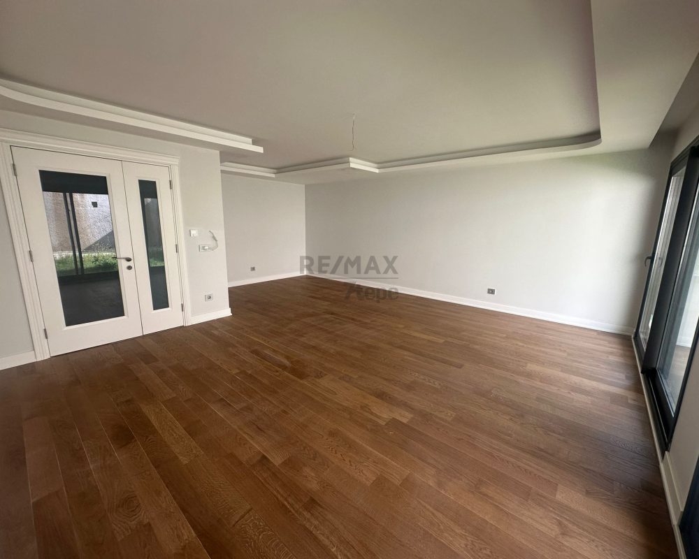 ÇETIN EMEÇ'TE SATILIK TRIPLEKS 4+1 BAHÇELİ VE TERASLI DAİRE