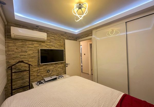 Yeşilyurt Ulu Önderde Yenilenmiş Modern 3+1 ara kat daire. küçük görsel